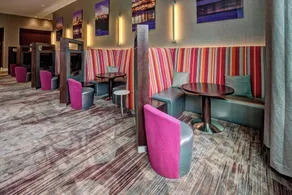 Courtyard by Marriott Kansas City Downtown/Convention Center - Restaurant
