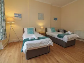 Capstone View - Room