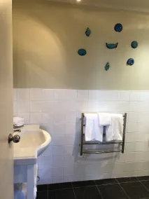 Our Beach House - Upper Wainui - Salle de bain