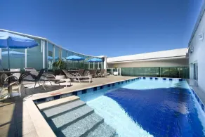 Royal Kingdom  - Piscina