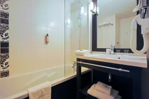 Seven Urban Suites Cité des congrès - Salle de bain