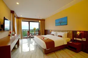 Au Revoir Wellness Resort, Malampuzha - Room