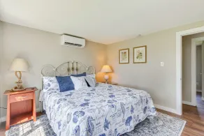 Old Saybrook Home w/ Screened Porch & Ocean View! - Innenbereich