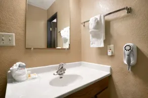 Days Inn by Wyndham Pierre - Chambre