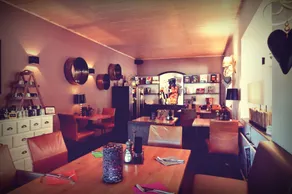 Melbo's Home - Restaurant