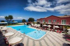 Hotel Valeria del Mar - Piscina exterior