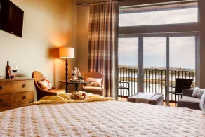 The Lodge at Columbia Point - Room