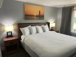 Elk Rapids Lakeshore Inn - Værelse