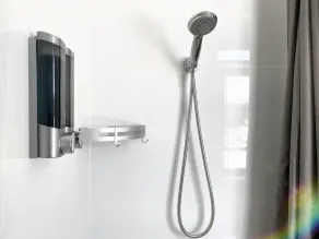 Commercial Motel - Bathroom