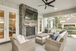 Pool & Hot Tub at Gated Waverly Home - Interiør