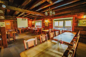 Helmcken Falls Lodge Cabin Rooms and RV Park - Restaurant