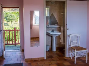 Logis L'Auberge Basque - Room