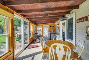 Cayuga Lake , hot Tub, Private Dock - Interior