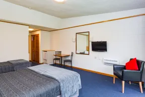 The Redwood Hotel - Room