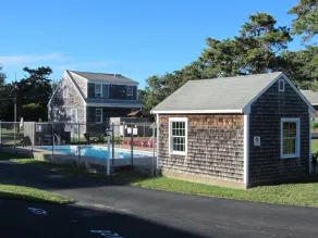 The Chatham Motel - Pool
