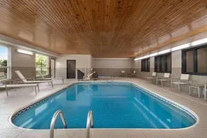Country Inn & Suites by Radisson, Brookings - Pool