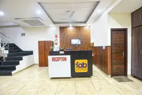 FabHotel Red Ark Inn - Reception