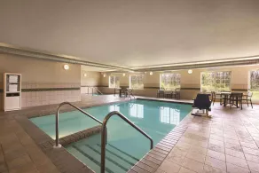 Country Inn & Suites by Radisson, Green Bay North - Pool