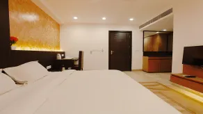 Hotel Santosh Dham - Room