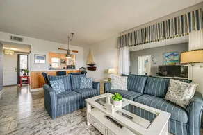 Steps to Naples Bay & Tin City: Condo w/ Pool! - Interiør
