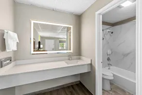 Super 8 by Wyndham Fredericksburg - Salle de bain