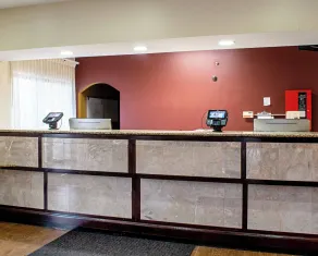 Red Roof Inn & Suites Middletown - Franklin - Reception