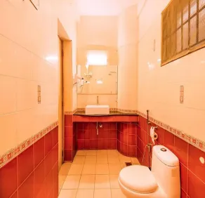 Blossoms Hotel & Service Apartments - Salle de bain