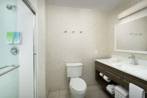 Home2 Suites by Hilton Phoenix Airport South - Salle de bain