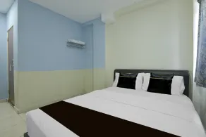 Collection O Axlite Hotel - Room