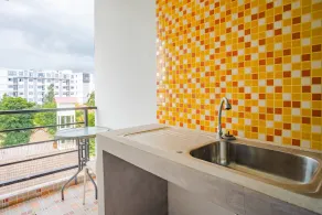 Chalong - Studio Service Apartment - Phoomjai - Ausblick vom Zimmer