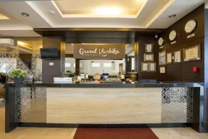 Hotel Grand Kartika Samarinda - Reception