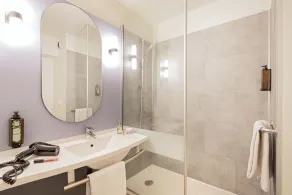 ibis Marseille Timone - Salle de bain