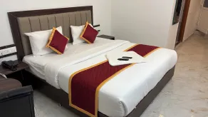 Hotel Elevate Inn Bangalore Airport - Room