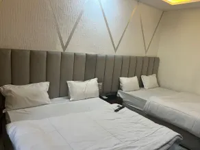 Hotel Shivi Grand Haridwar - Værelse