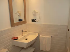Hostal Portofino - Bathroom