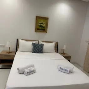 Serene Retreat Elegant Nabeul Apartment with Ocean Views - Chambre