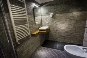 Porta Maqueda - Badezimmer