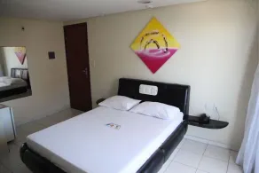 Hotel Piramide Pituba - Rua Pernambuco - Room
