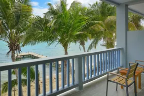 Parrot Cove Lodge - Room