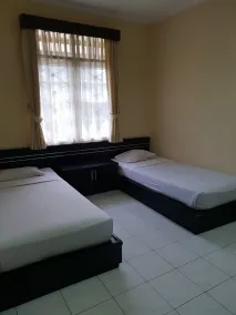 Cisarua Indah Cottage - Room