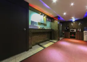 M Hotel - Reception