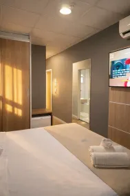 Assay Plaza Hotel - Zimmer