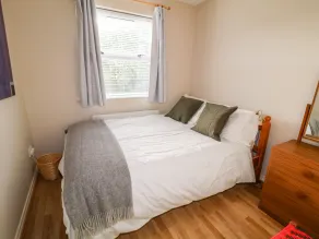 17 Buninver Road - Room