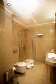 Enastron View Hotel - Bad