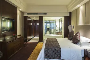 Longjiang Country Garden Phoenix Hotel - Room