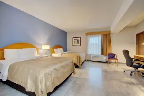 Quality Inn & Suites CVG Airport - Chambre