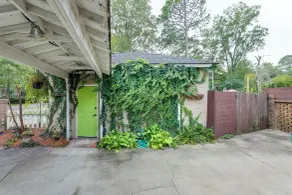 Backyard Oasis w/ Pool: Sunny Sumter Studio! - Interiør