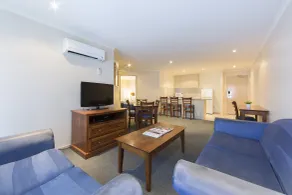 Canberra Parklands Central Apartment Hotel Official - Room