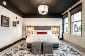 Bottleworks Hotel - Chambre