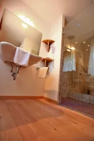 Garnì Ladin - Badezimmer